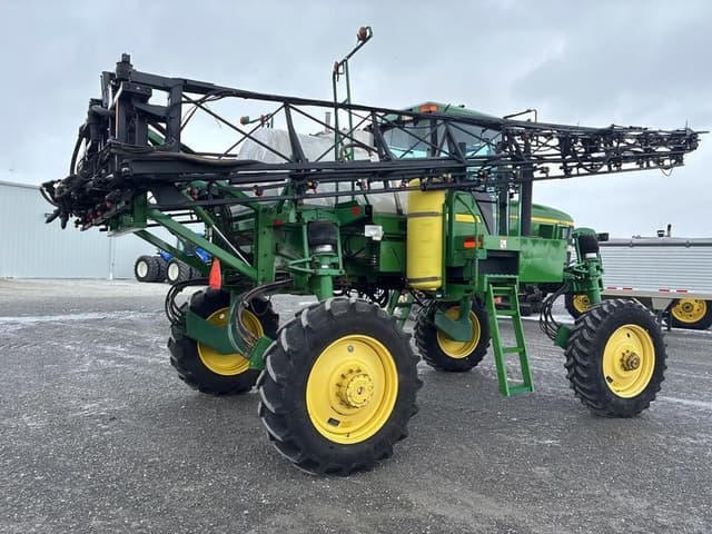 Image of John Deere 4700 equipment image 2