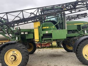 1998 John Deere 4700 Image