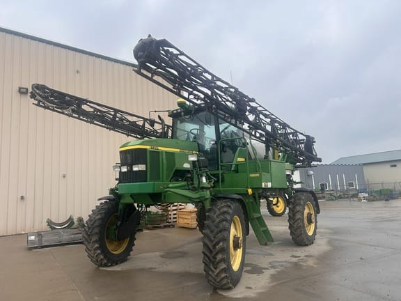 1998 John Deere 4700 Equipment Image0