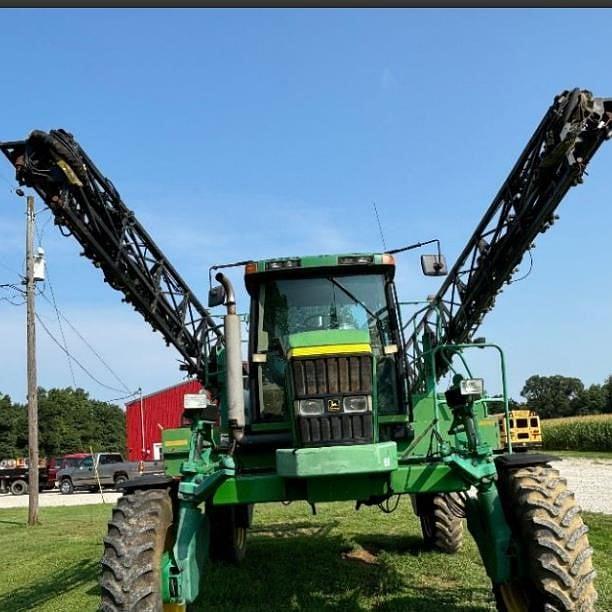 Image of John Deere 4700 equipment image 2