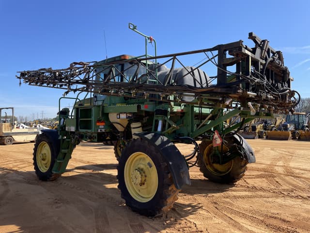 Image of John Deere 4700 equipment image 1