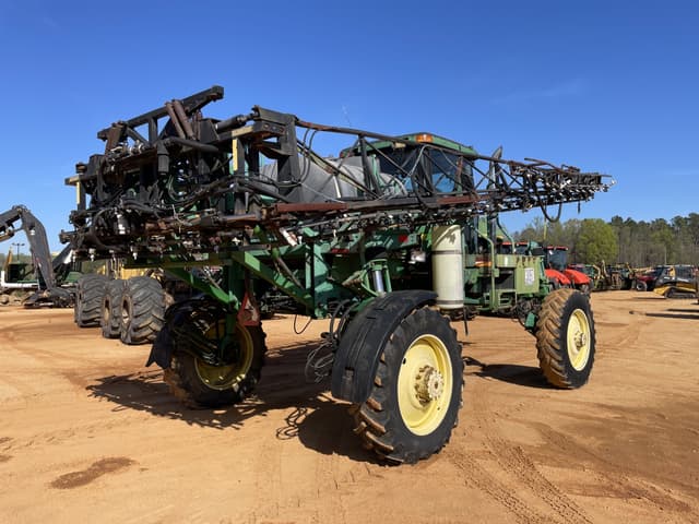 Image of John Deere 4700 equipment image 2