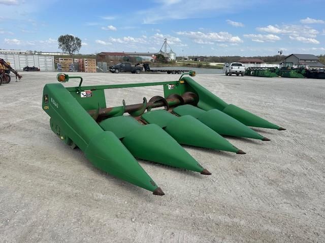 1998 John Deere 494 Equipment Image0