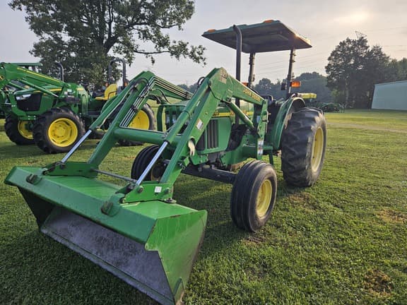 Image of John Deere 5210 Primary image