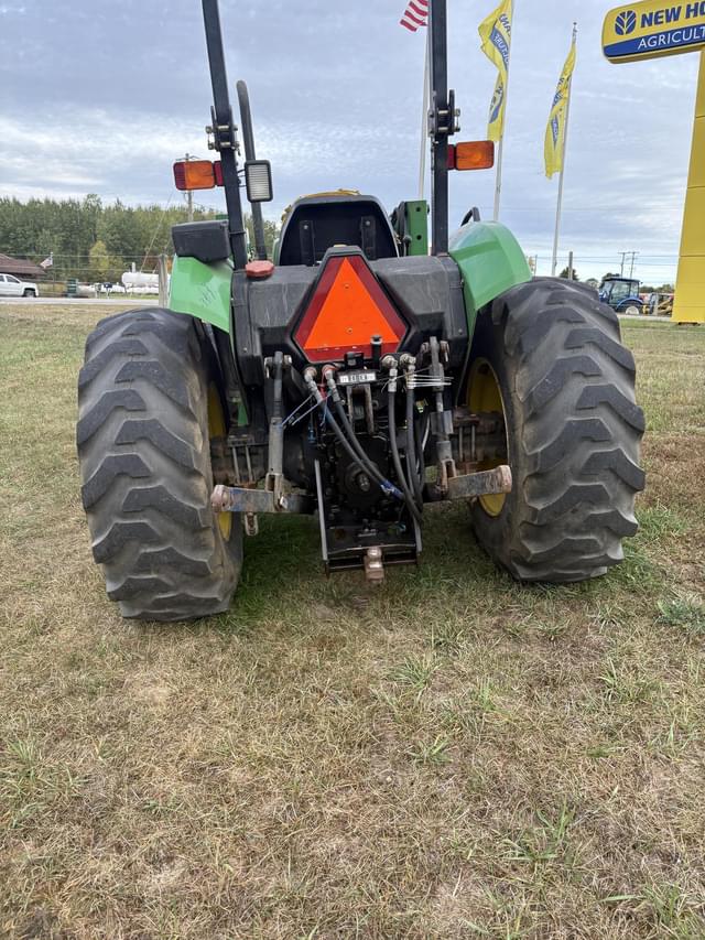 Image of John Deere 5210 equipment image 1