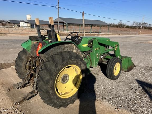 Image of John Deere 5210 equipment image 3