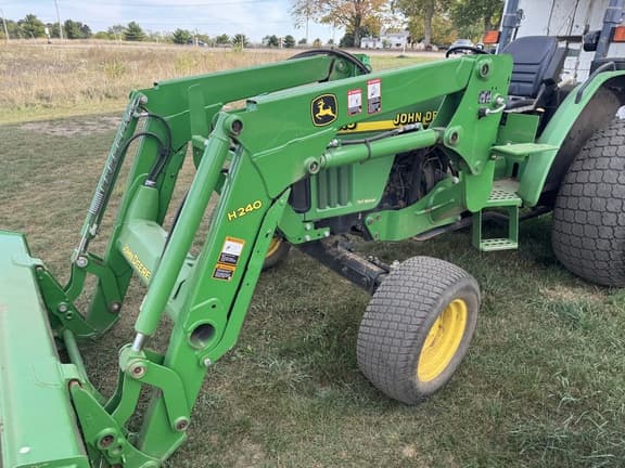 Image of John Deere 5310 equipment image 1