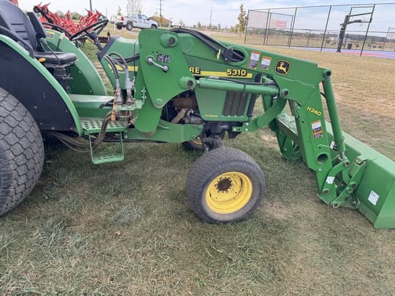 Image of John Deere 5310 equipment image 4