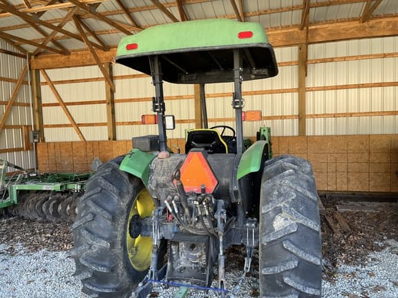 Image of John Deere 5310 equipment image 1