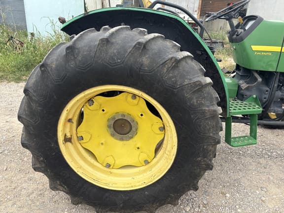 Image of John Deere 5310 equipment image 2