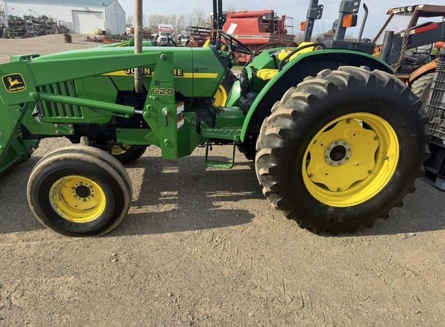 Image of John Deere 5410 equipment image 3