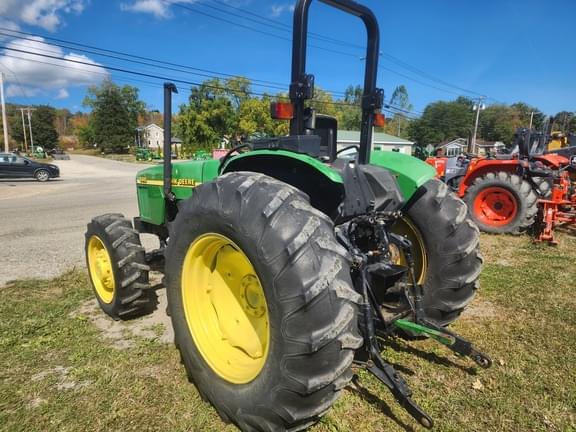 Image of John Deere 5410 equipment image 4