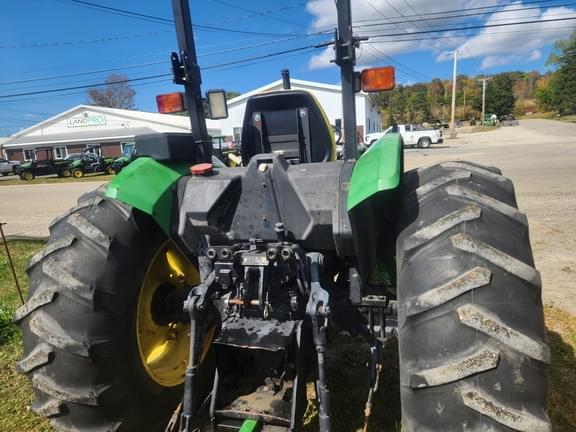 Image of John Deere 5410 equipment image 3