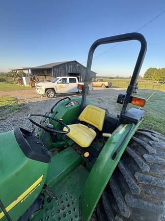 Image of John Deere 5410 equipment image 4