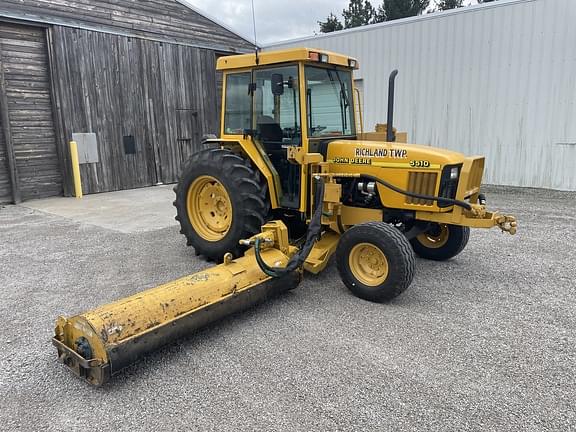 Image of John Deere 5510 equipment image 1