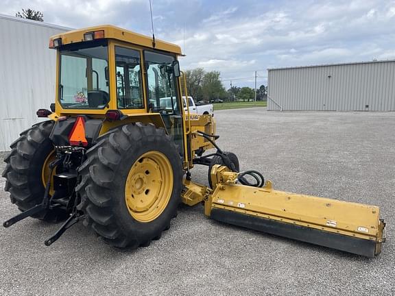 Image of John Deere 5510 equipment image 3