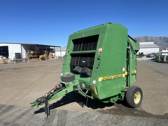 1998 John Deere 566 Equipment Image0