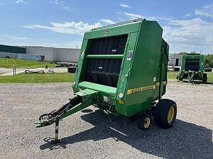 1998 John Deere 566 Image