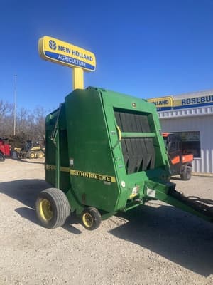 1998 John Deere 566 Image