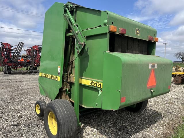 Image of John Deere 566 equipment image 4