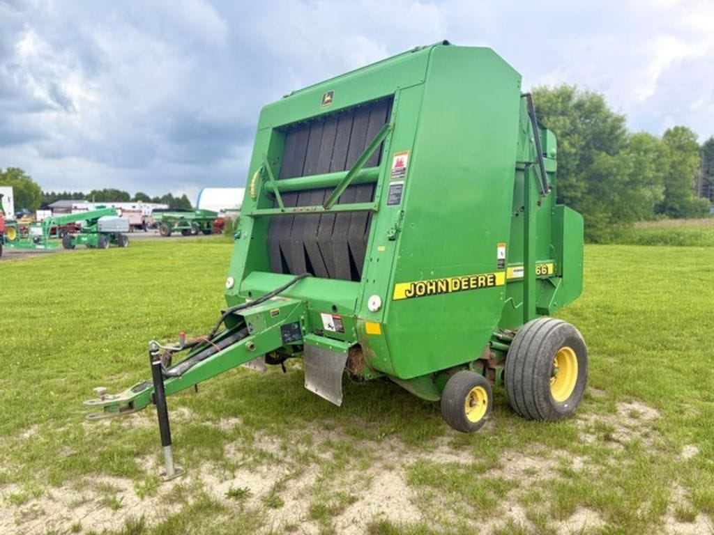 1998 John Deere 566 Equipment Image0
