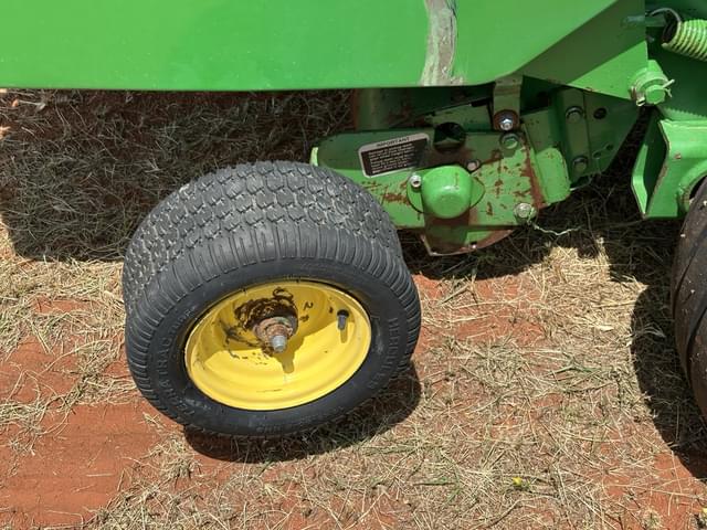 Image of John Deere 566 equipment image 3