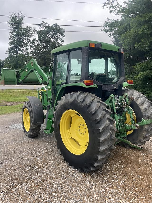 Image of John Deere 6110 equipment image 3