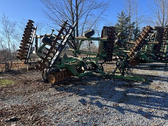 Image of John Deere 630 equipment image 1