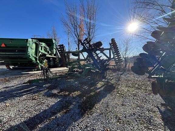 Image of John Deere 630 equipment image 2