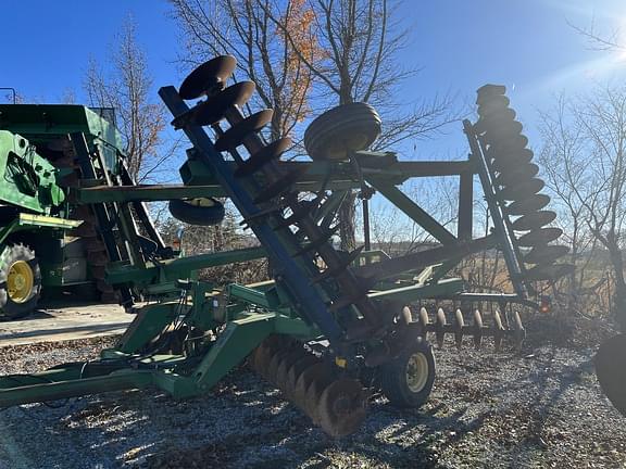 Image of John Deere 630 equipment image 3