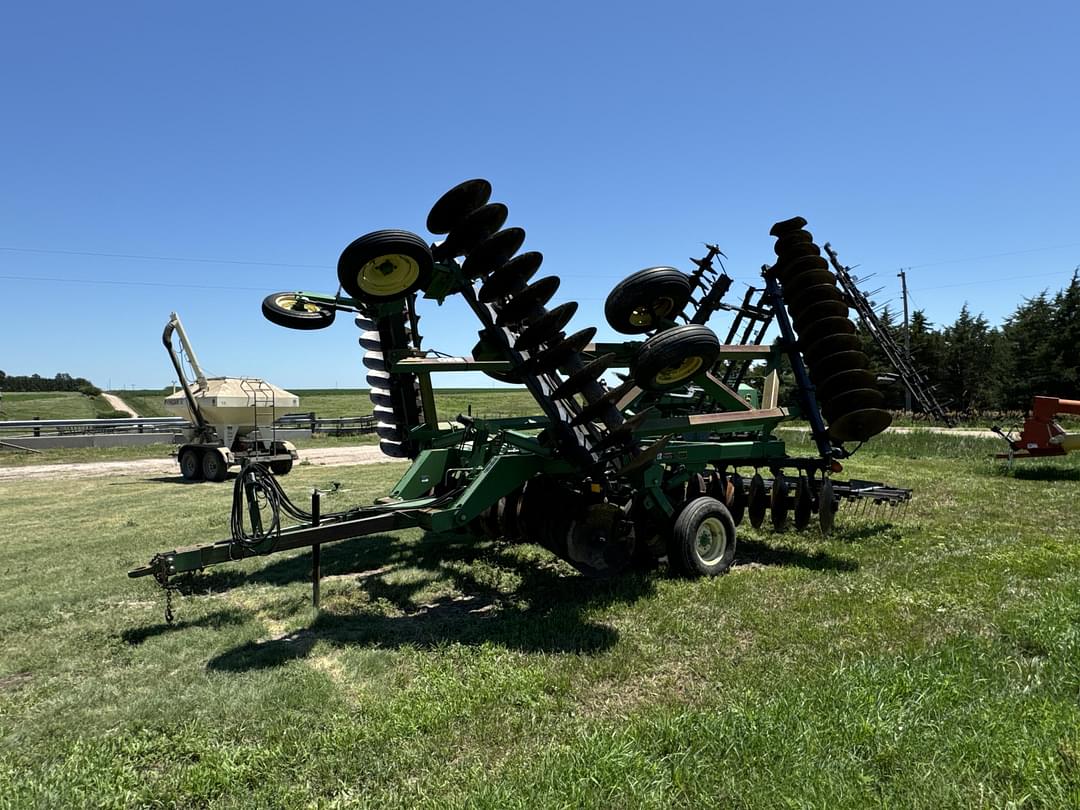 Image of John Deere 630 Primary image