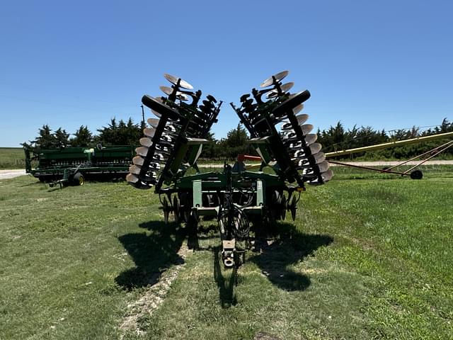 Image of John Deere 630 equipment image 2