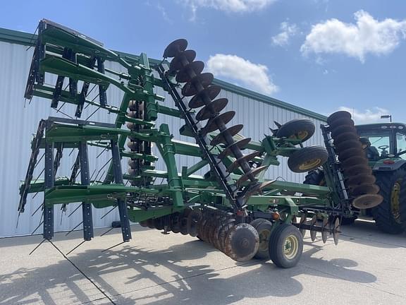 Image of John Deere 630 equipment image 1
