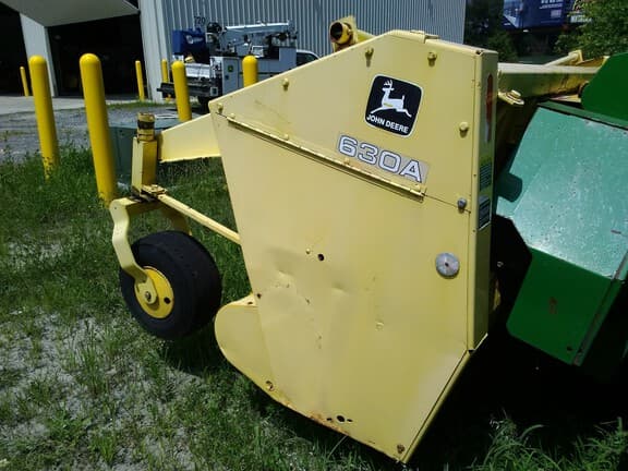 Image of John Deere 630A equipment image 4