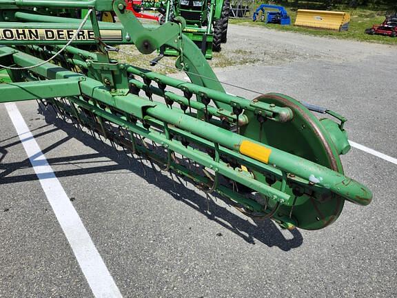 Image of John Deere 64 equipment image 3