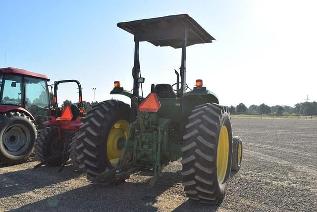 Image of John Deere 6405 equipment image 2