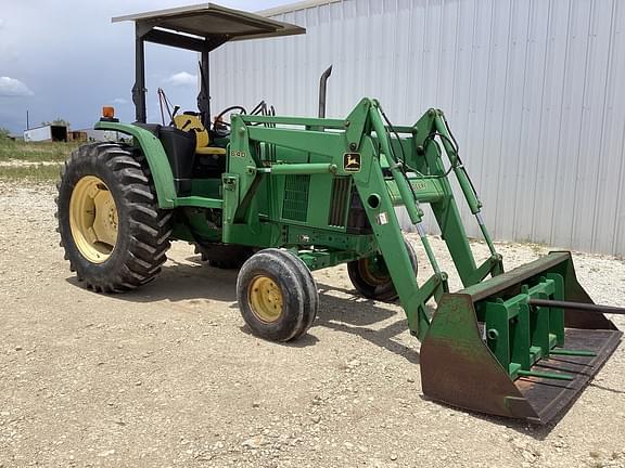 Image of John Deere 6405 equipment image 4