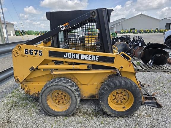 Image of John Deere 6675 equipment image 3