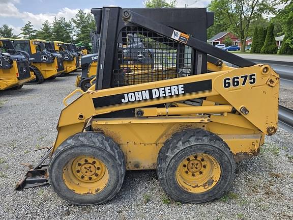 Image of John Deere 6675 equipment image 4