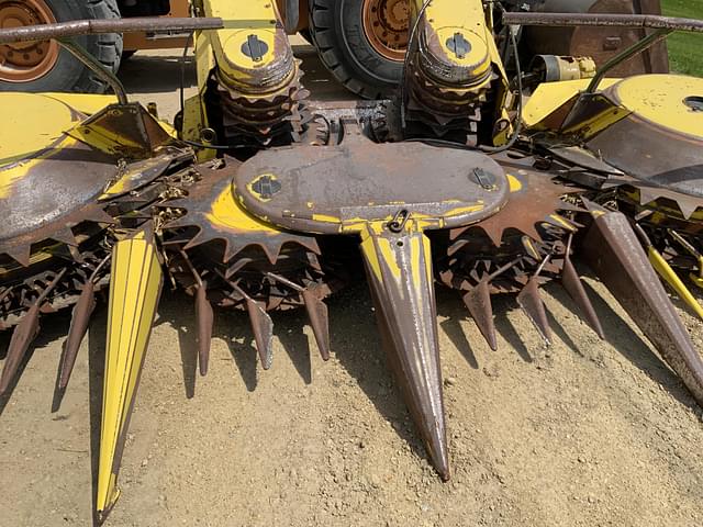 Image of John Deere 676 equipment image 3