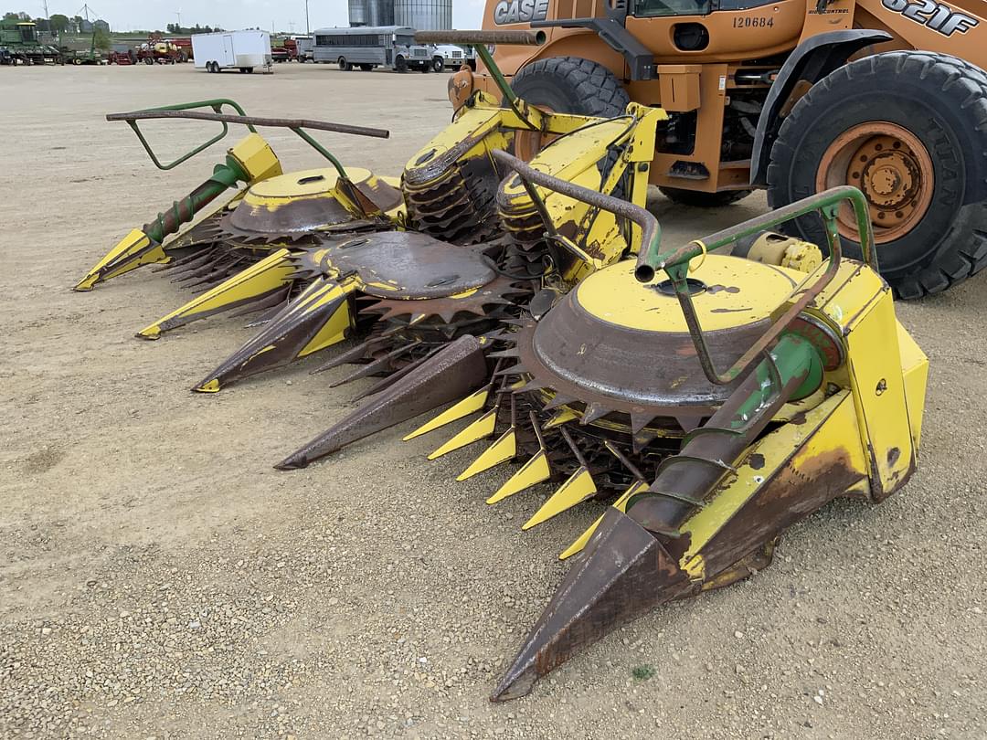 Image of John Deere 676 Primary image
