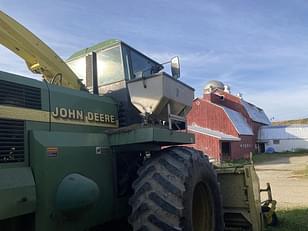 Main image John Deere 6850 10