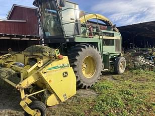 Main image John Deere 6850 5