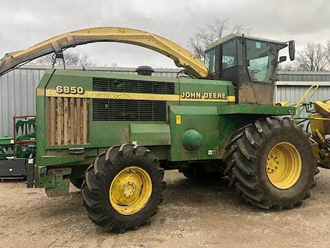 Image of John Deere 6850 Image 1