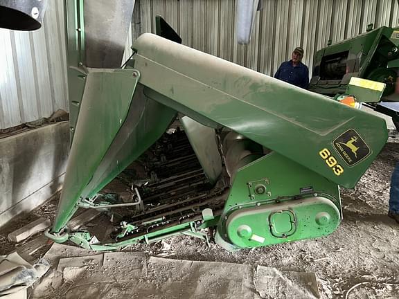 Image of John Deere 693 equipment image 2