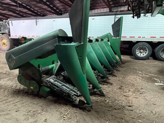 Image of John Deere 693 equipment image 1