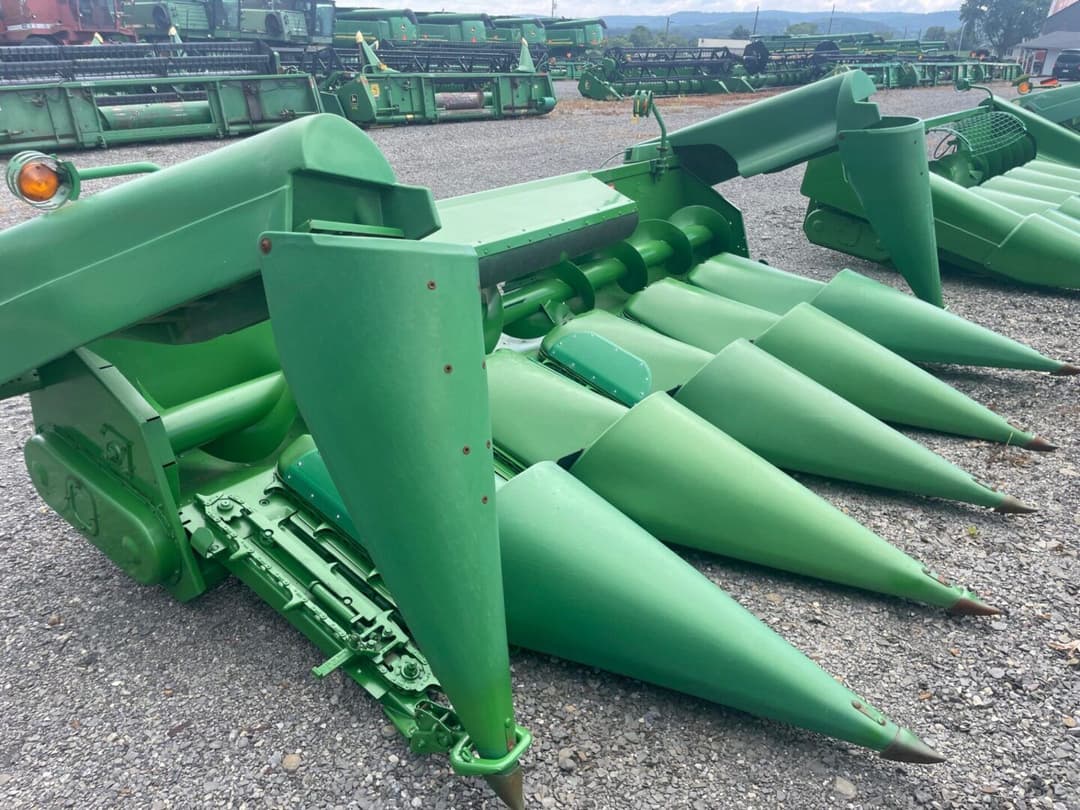 Image of John Deere 693 Primary image