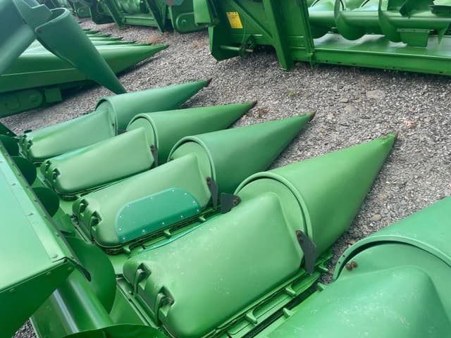 Image of John Deere 693 equipment image 2