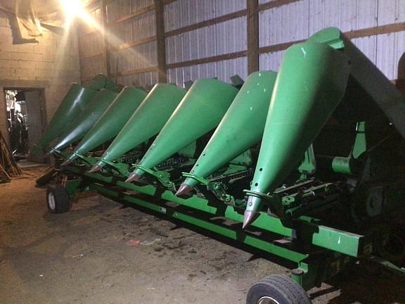 Image of John Deere 693 equipment image 1