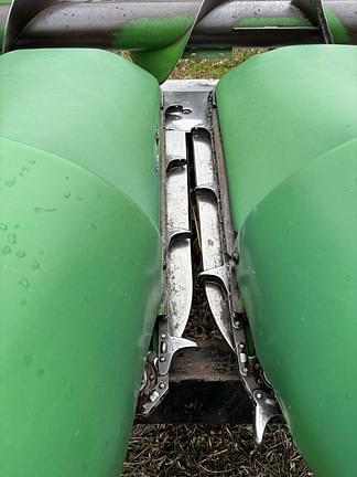 Image of John Deere 693 equipment image 2